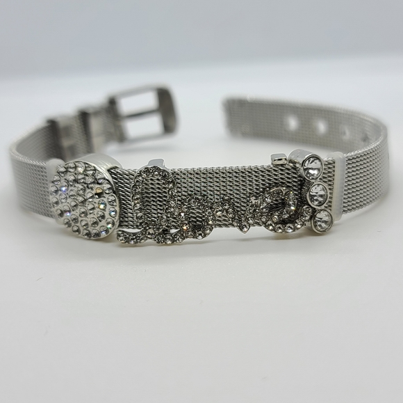 Bracelets - Picture 2 of 8